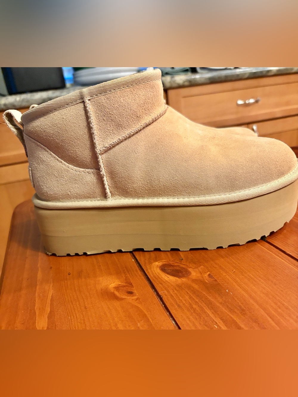 UGG Platform Ultra Mini Boot NWOT in Sand Beige Color— women’s 8